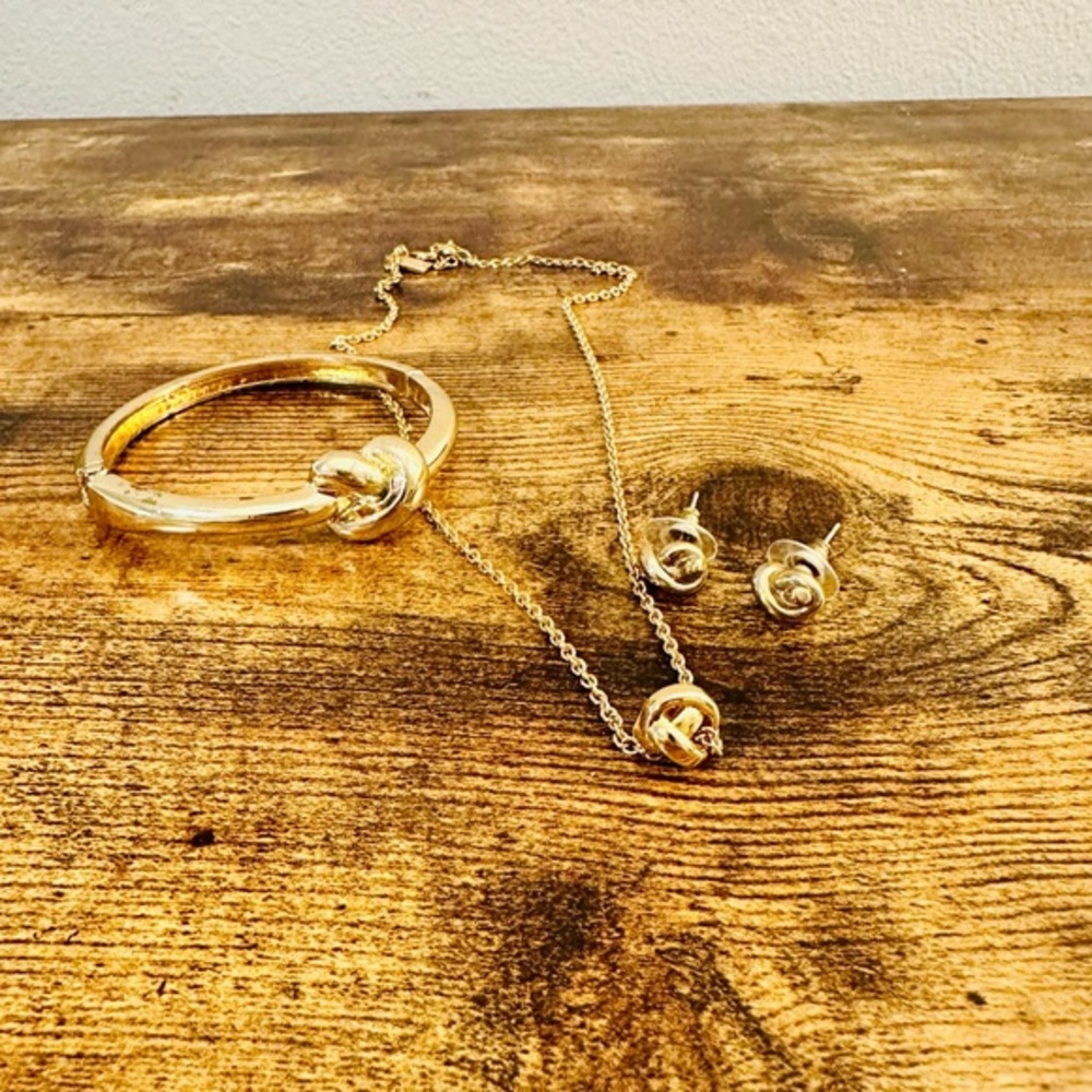 Kate Spade Sailors Knot Earrings, Bracelet and Necklace Set